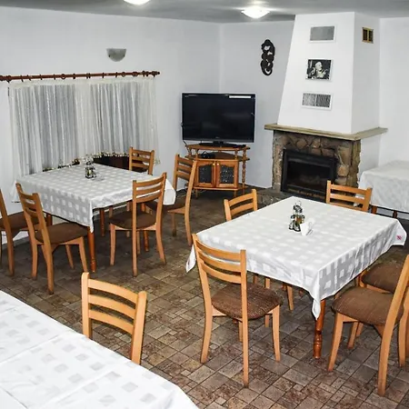 酒店 хотел-механа павлова къща *