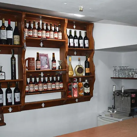 хотел-механа павлова къща * Chiprovtsi