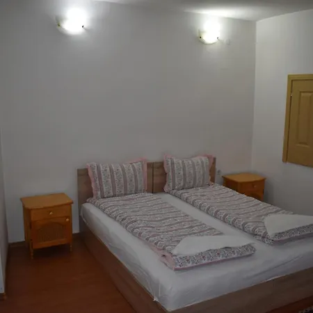 хотел-механа павлова къща ホテル Chiprovtsi