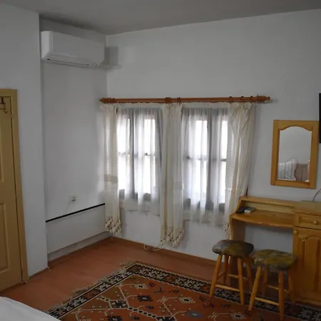 хотел-механа павлова къща ホテル